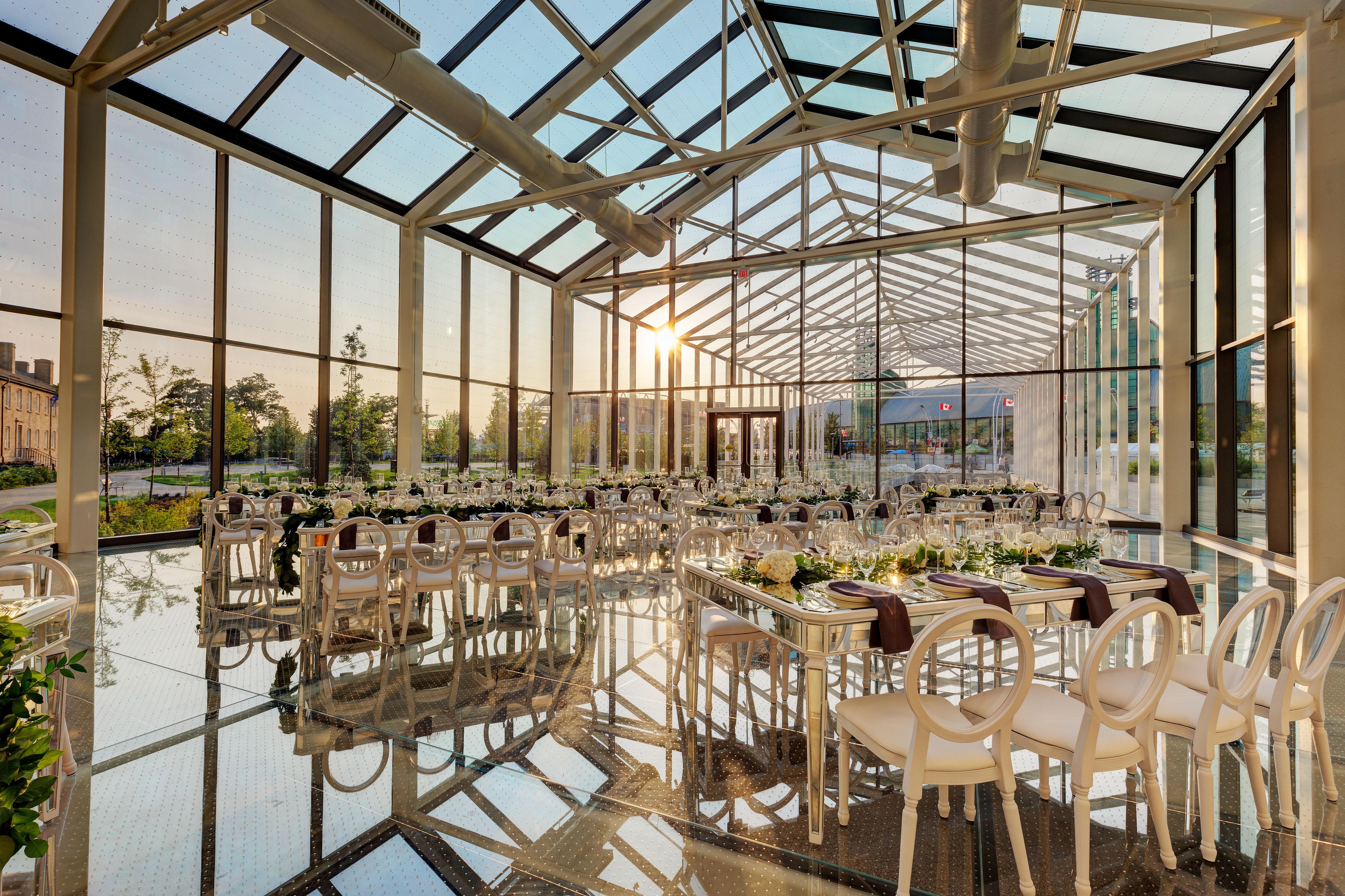 Hotel X Toronto, A Destination By Hyatt Hotel Eksteriør bilde The Glasshouse