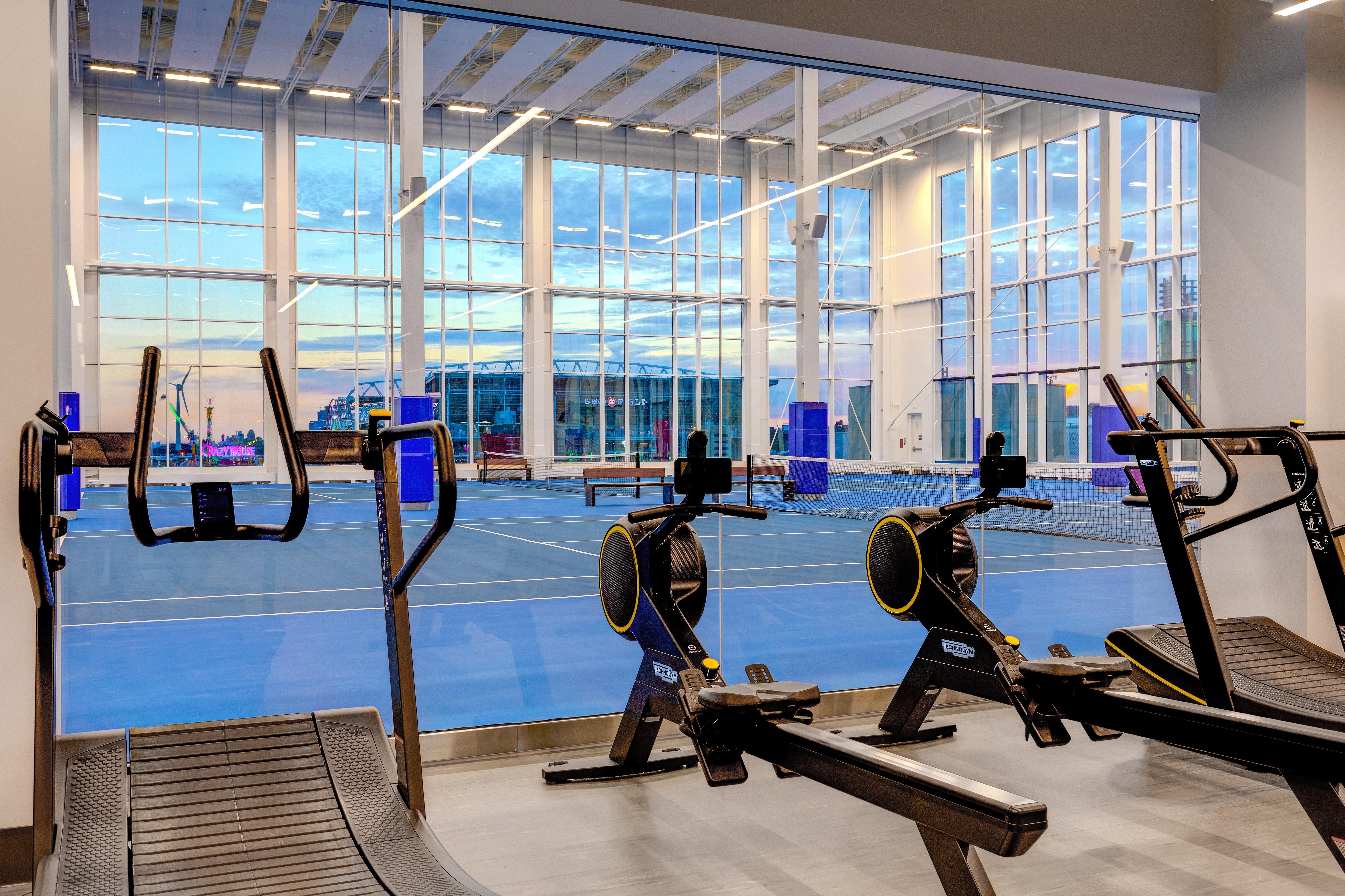 Hotel X Toronto, A Destination By Hyatt Hotel Eksteriør bilde The Sports and Fitness Center