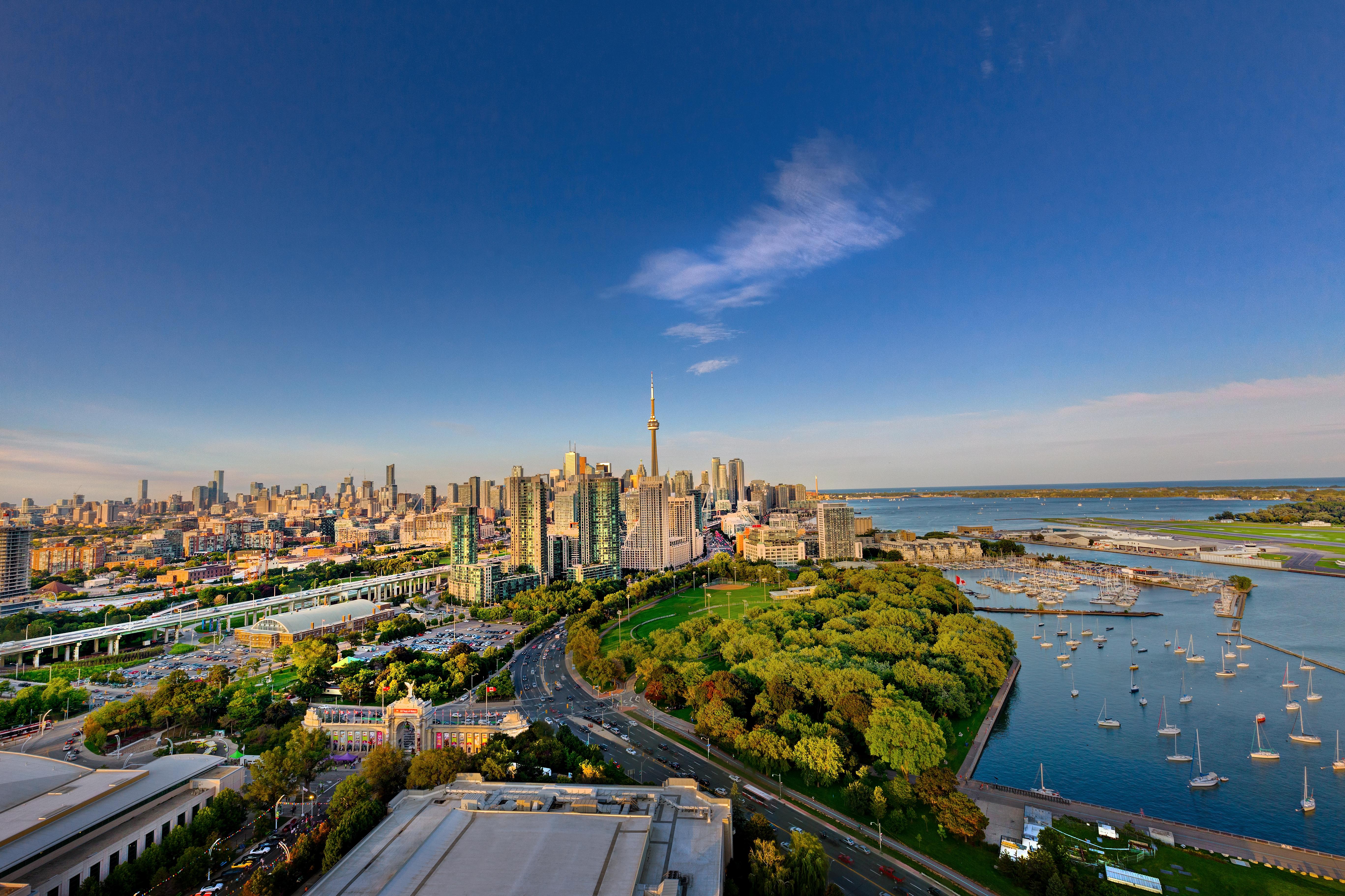 Hotel X Toronto, A Destination By Hyatt Hotel Eksteriør bilde View of the Sydney CBD from the west